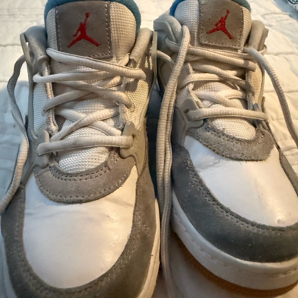 Nike air Jordan’s youth size 2